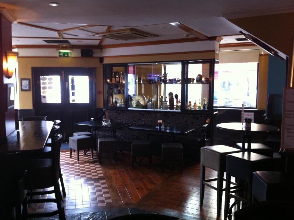 Galway Arms Inn Exteriör bild